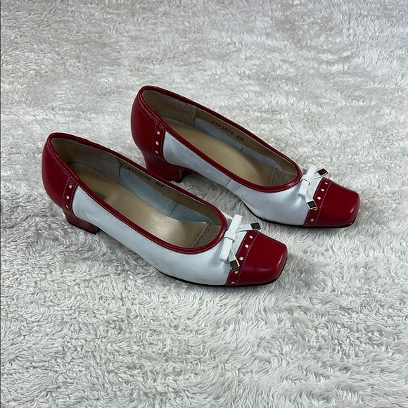 Vintage 90s Ros Hommerson red white saddle shoe low heeled square toe pumps, 6 - Picture 1 of 10